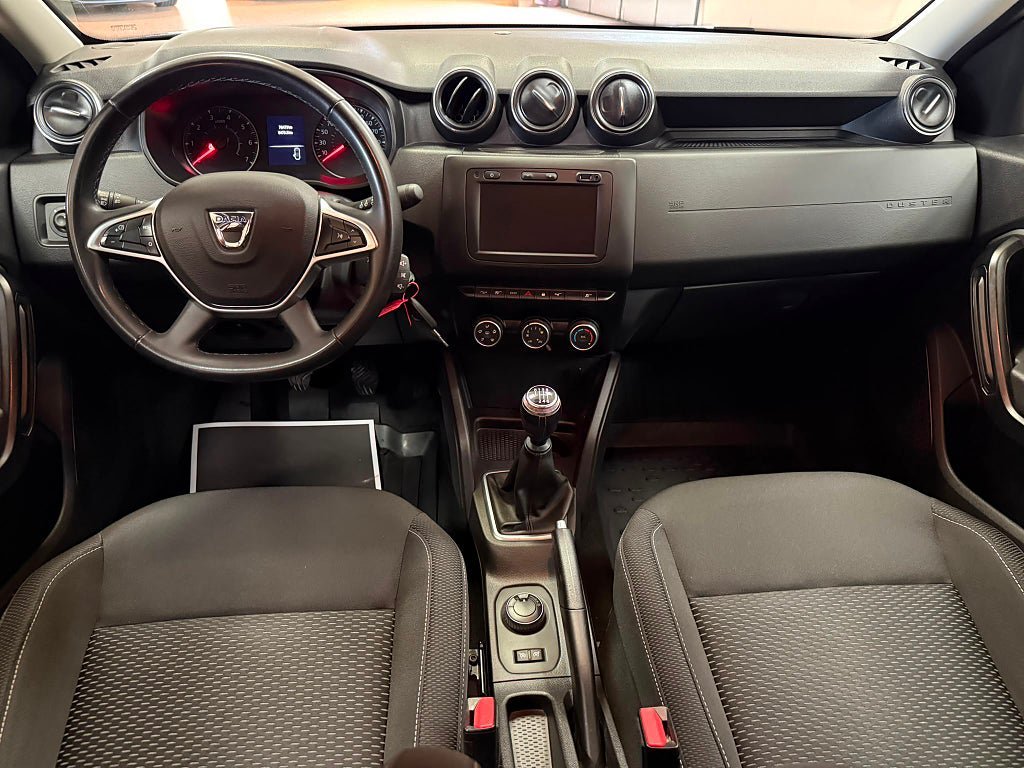 Vehicle Image 16