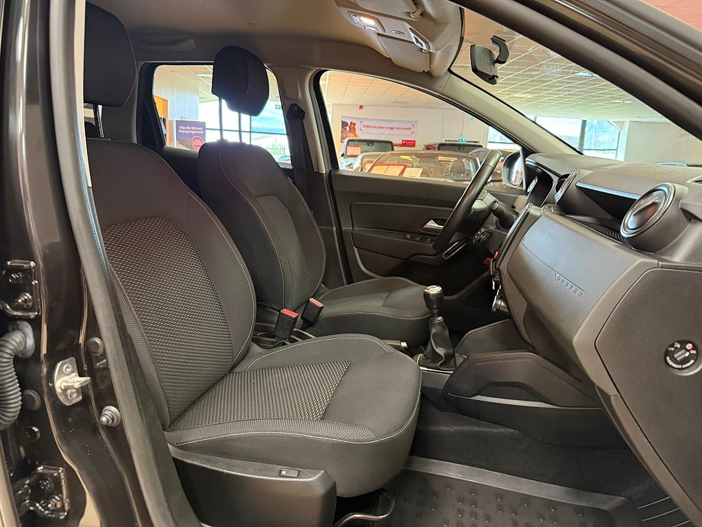 Vehicle Image 18