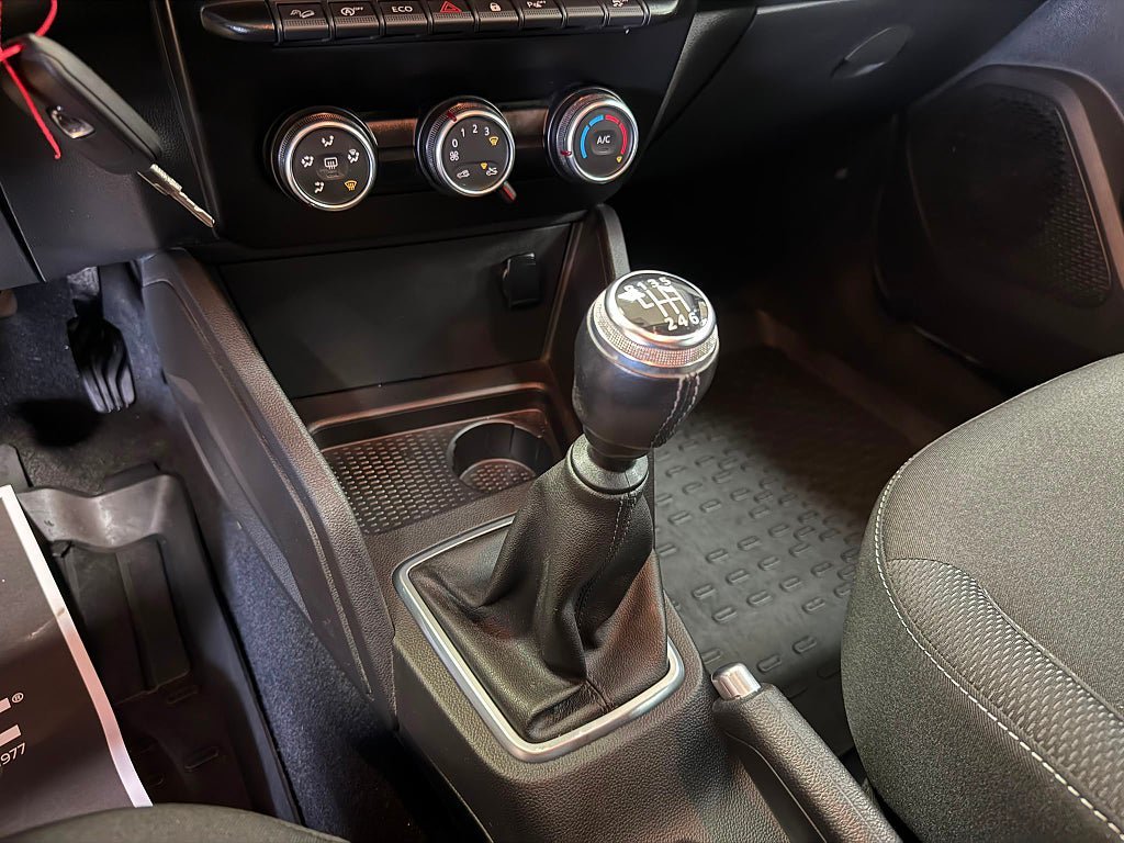 Vehicle Image 20