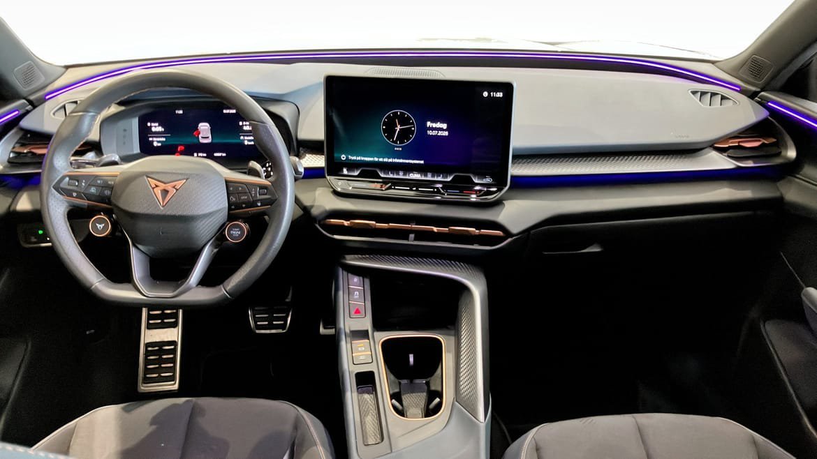 Vehicle Image 10