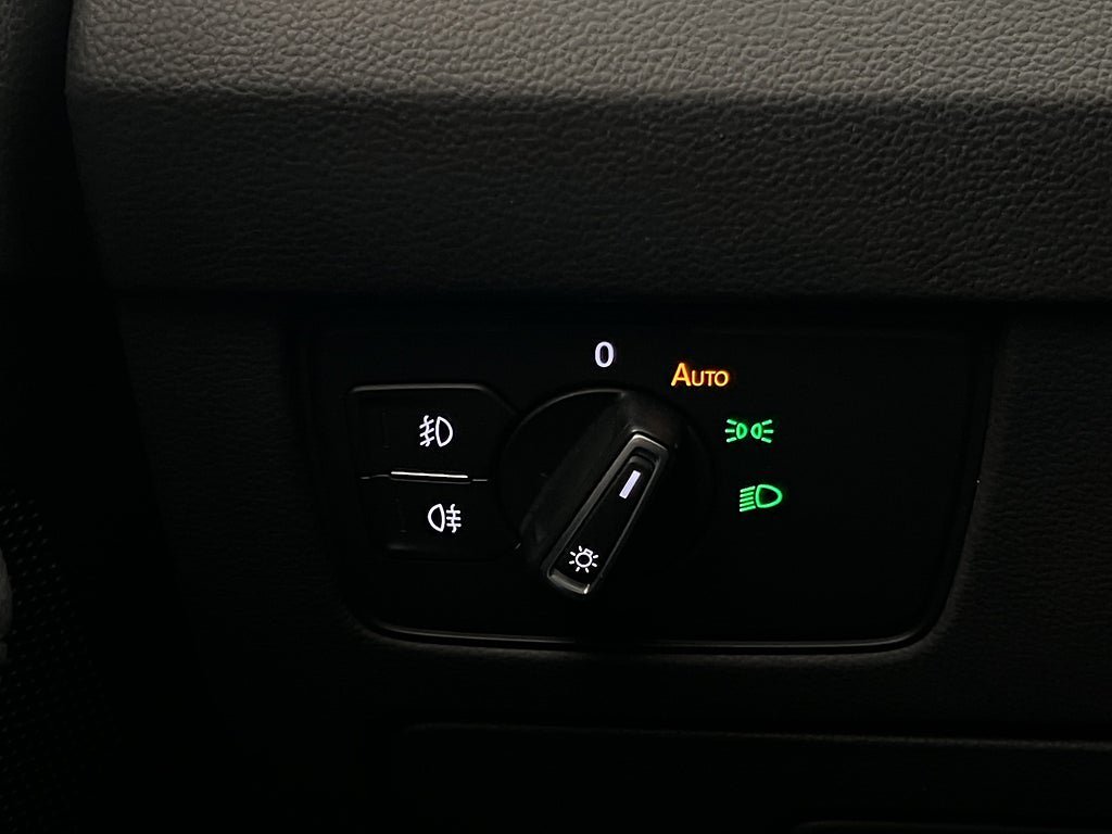 Vehicle Image 27