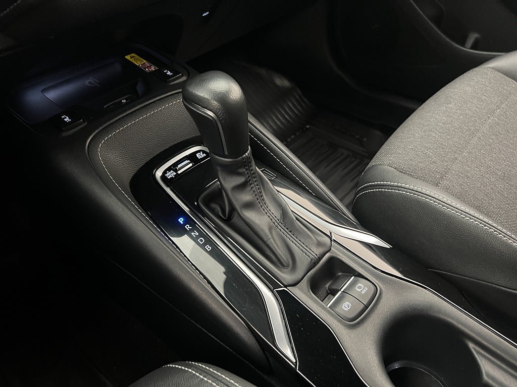 Vehicle Image 22