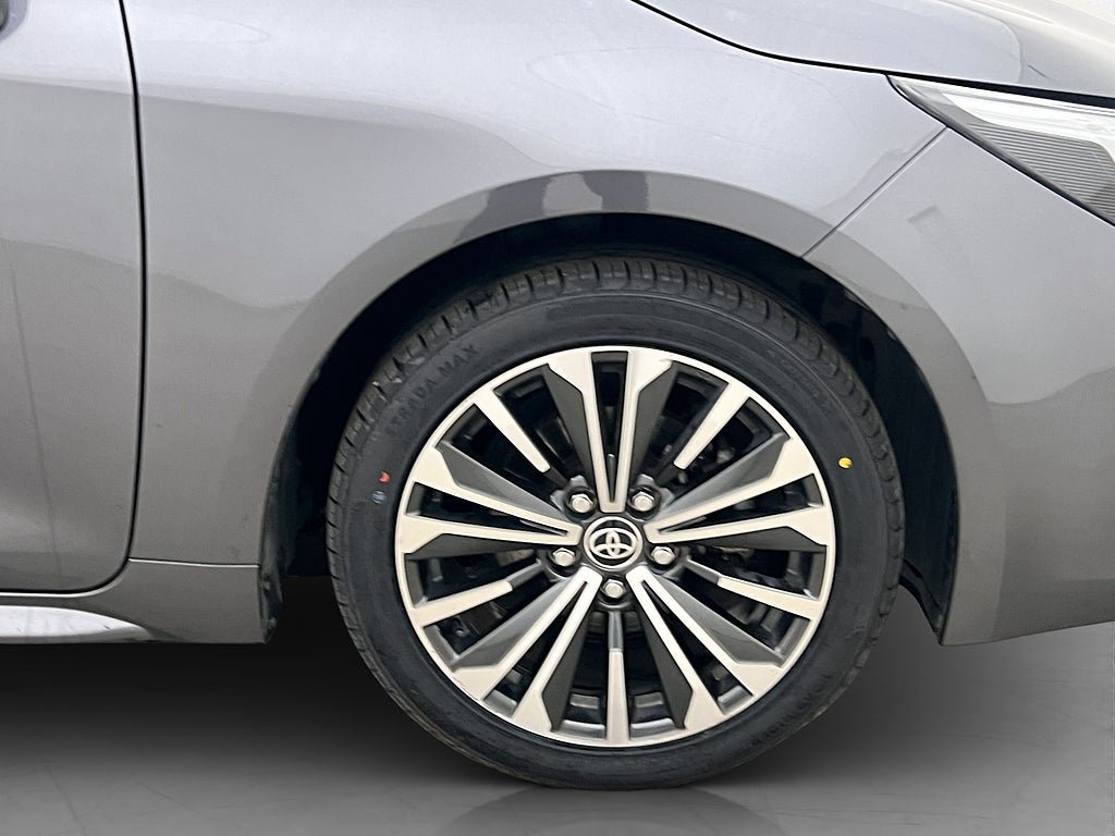 Vehicle Image 30