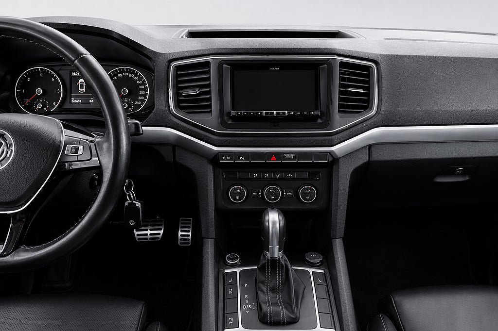 Vehicle Image 14