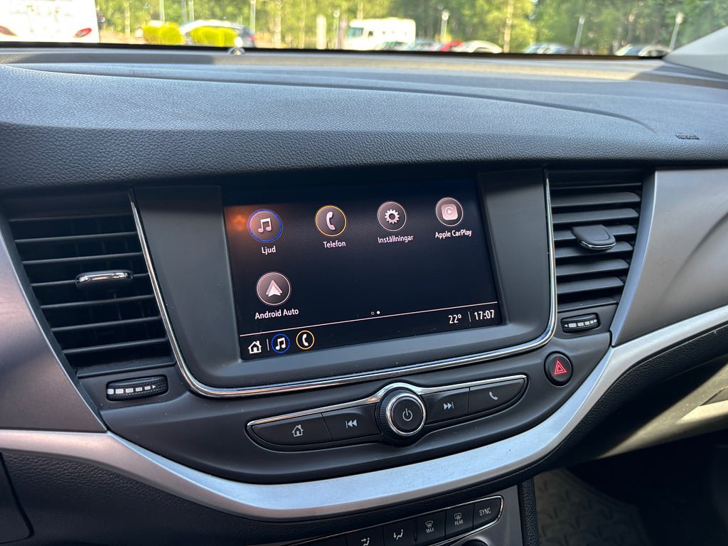 Vehicle Image 17