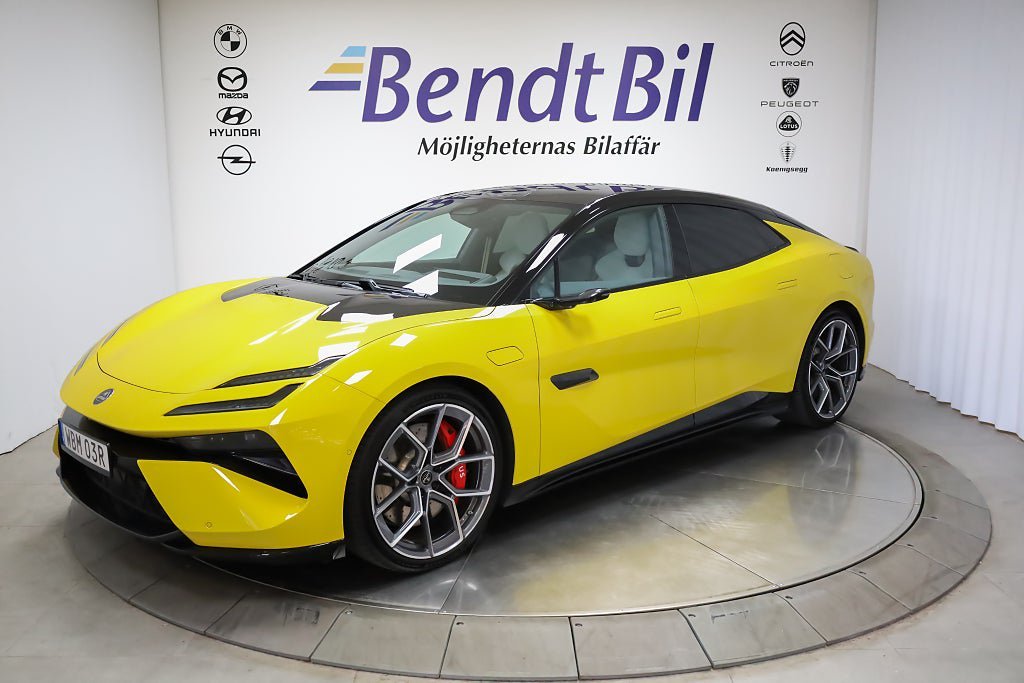 Vehicle Image 4
