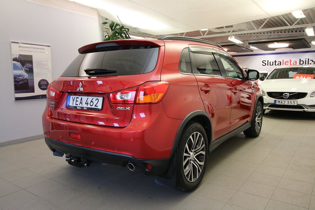 Vehicle Image 8