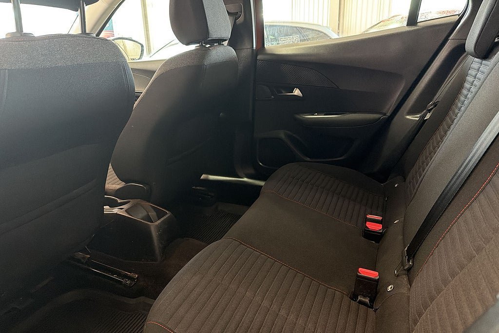Vehicle Image 23