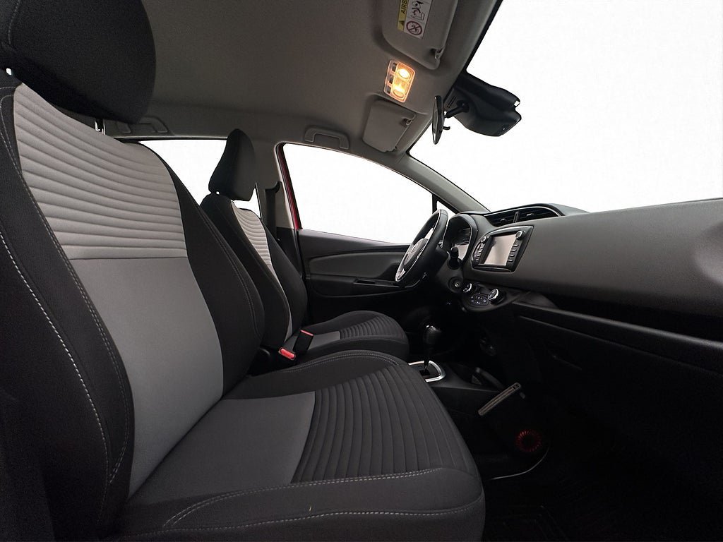 Vehicle Image 14