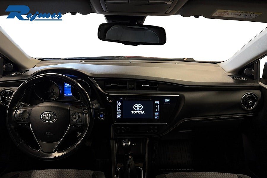 Vehicle Image 8