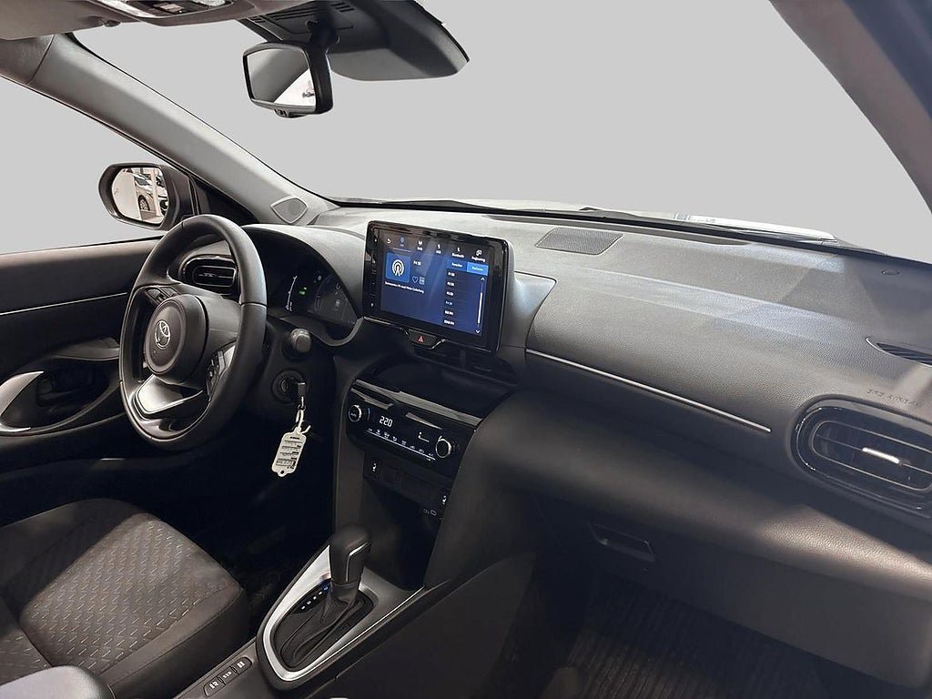 Vehicle Image 10