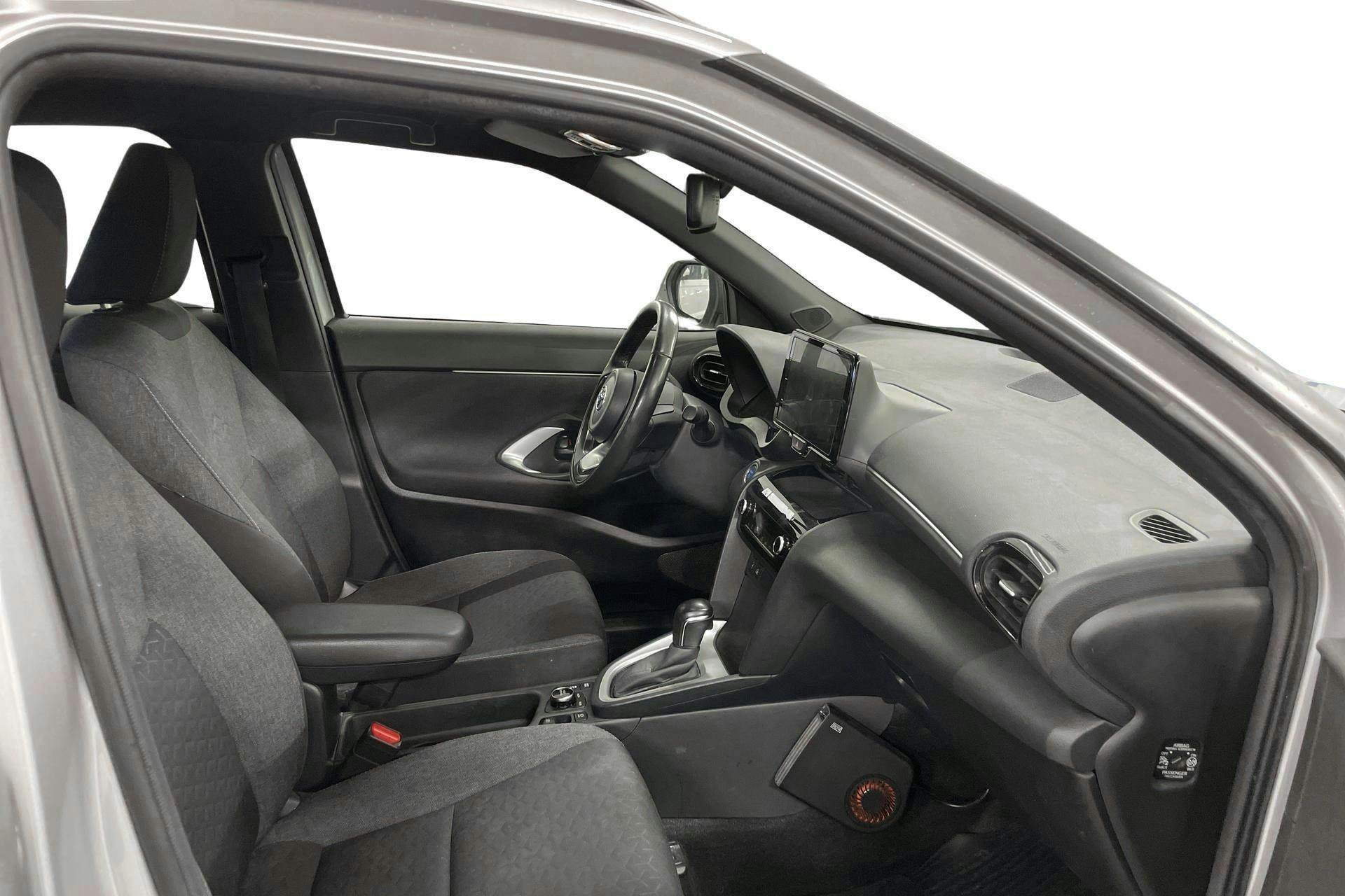 Vehicle Image 7