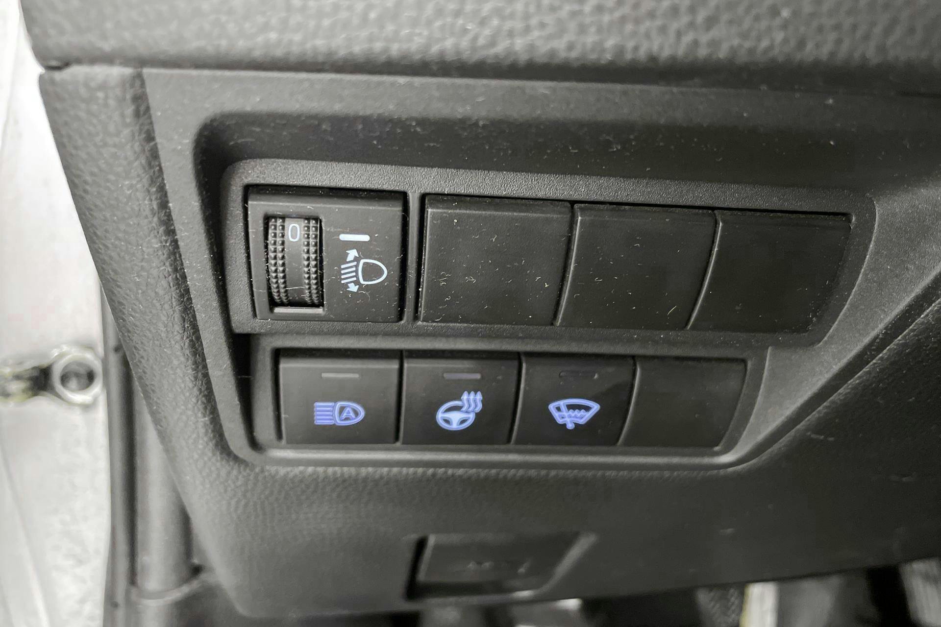 Vehicle Image 13