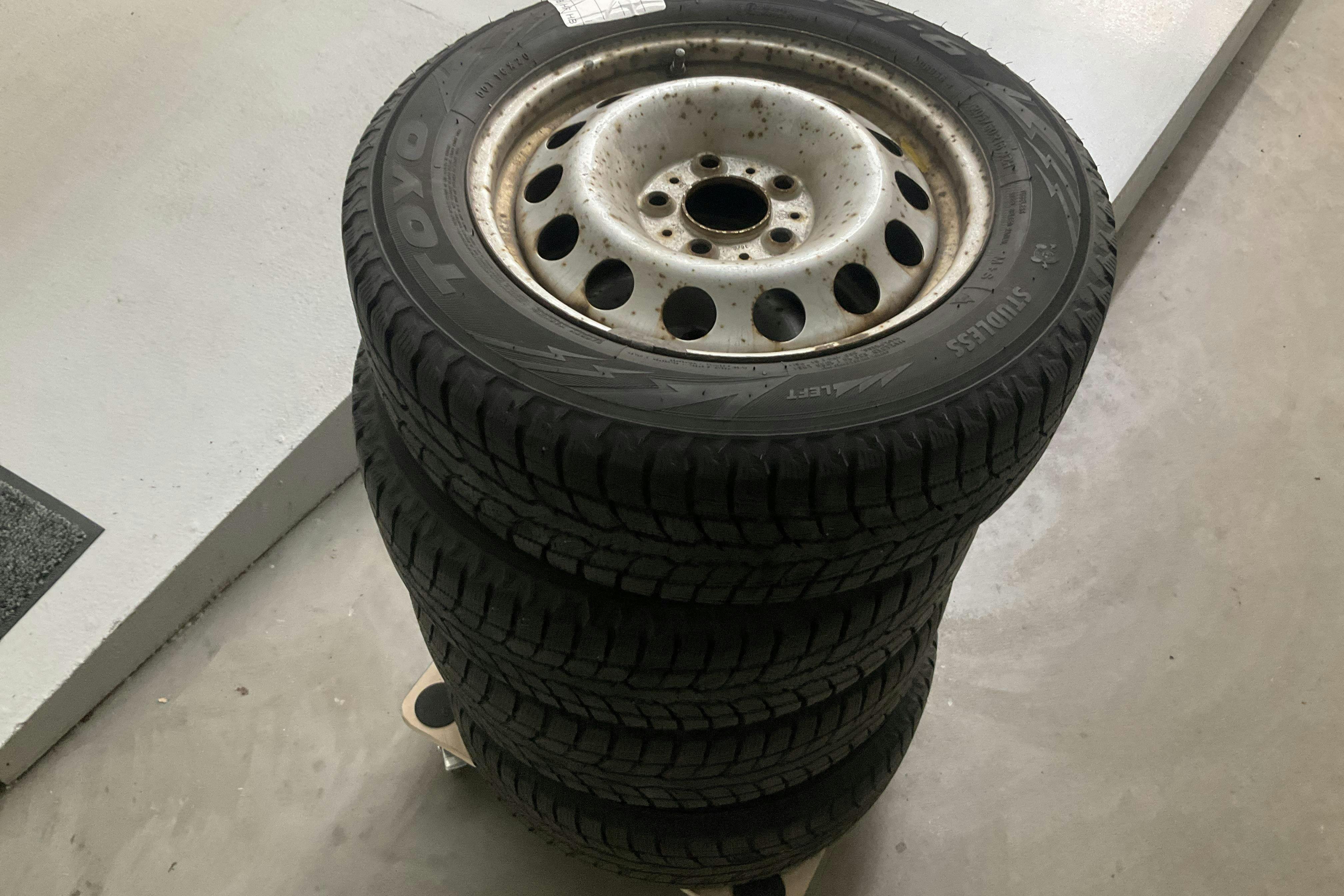 Vehicle Image 11