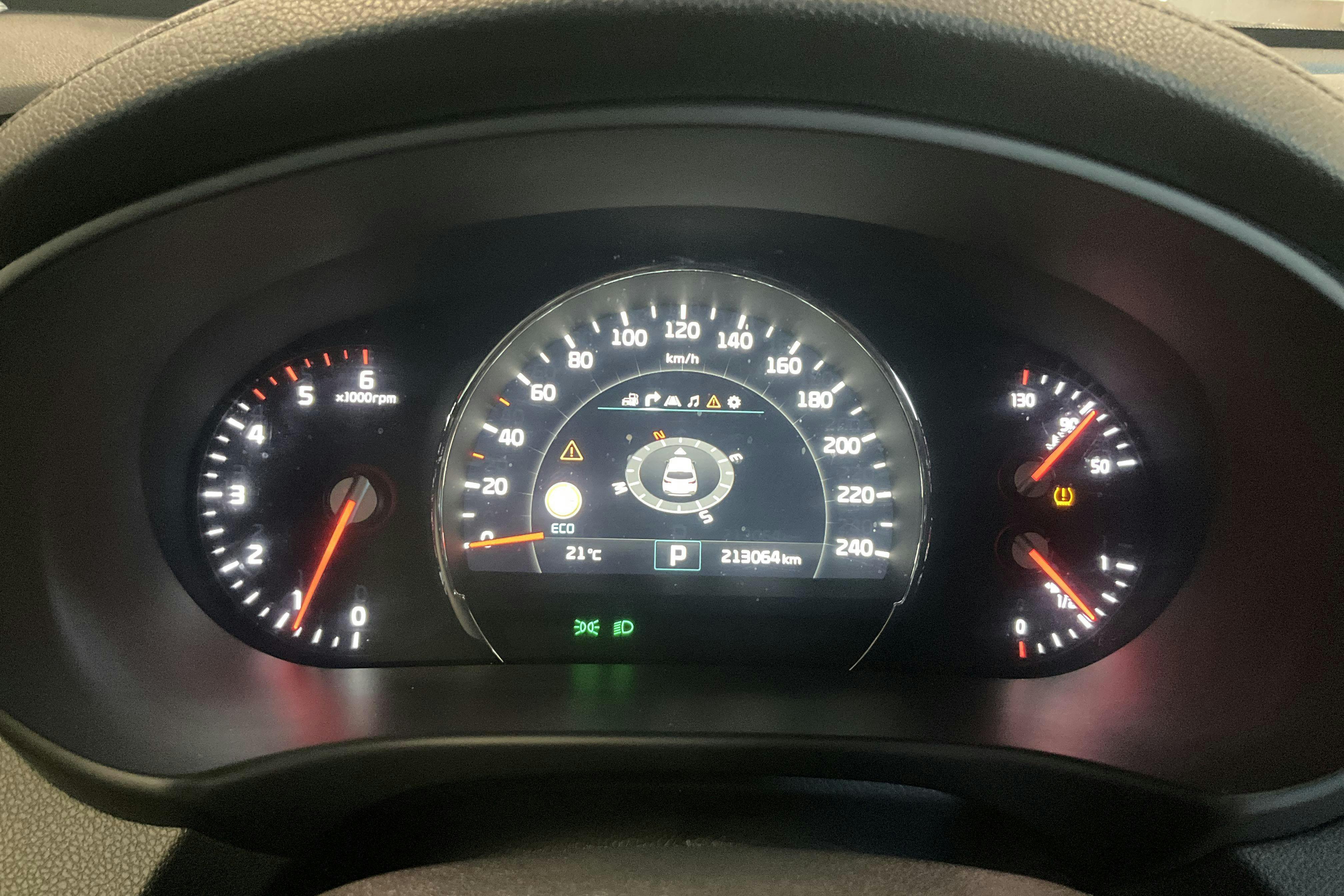 Vehicle Image 12