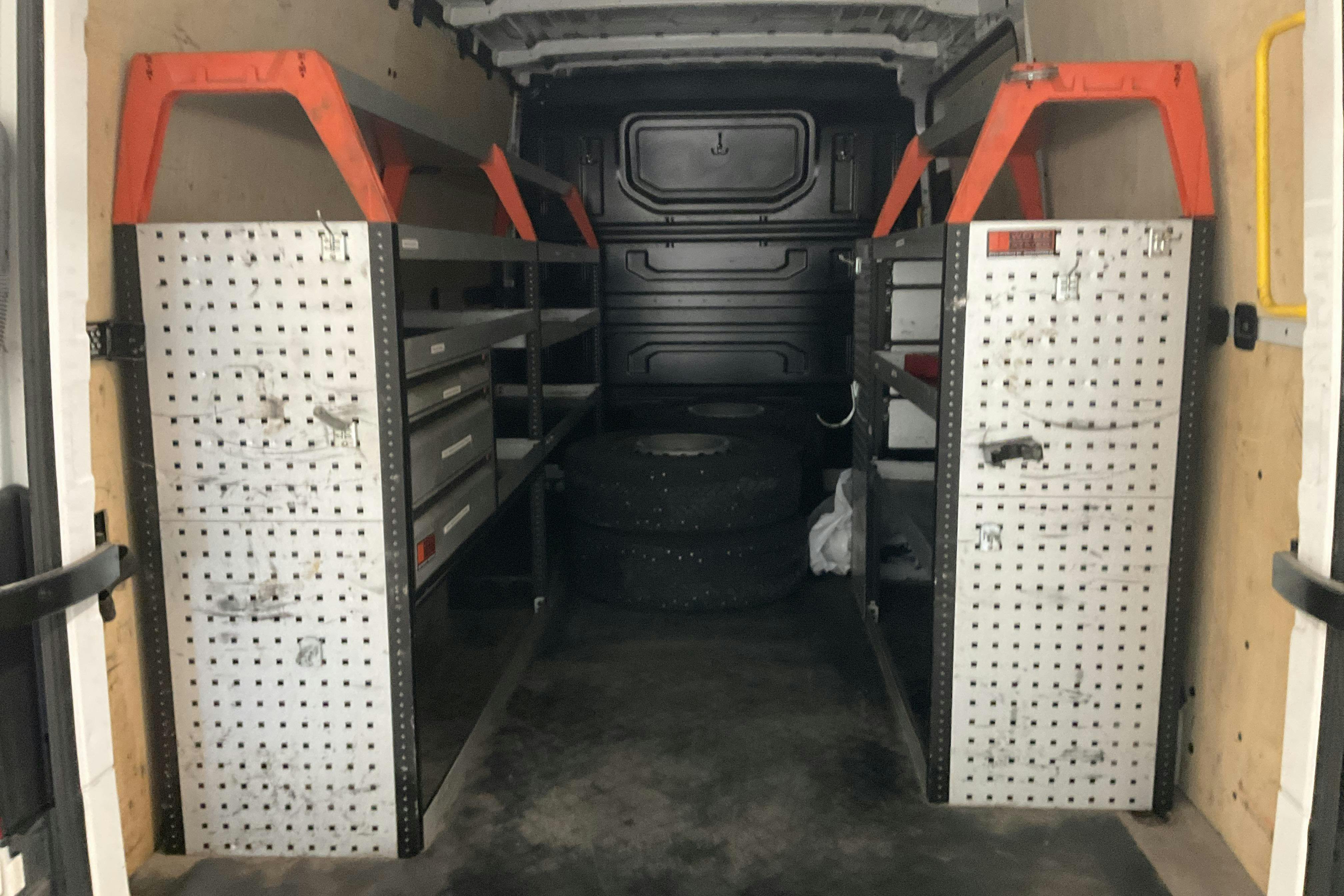Vehicle Image 14
