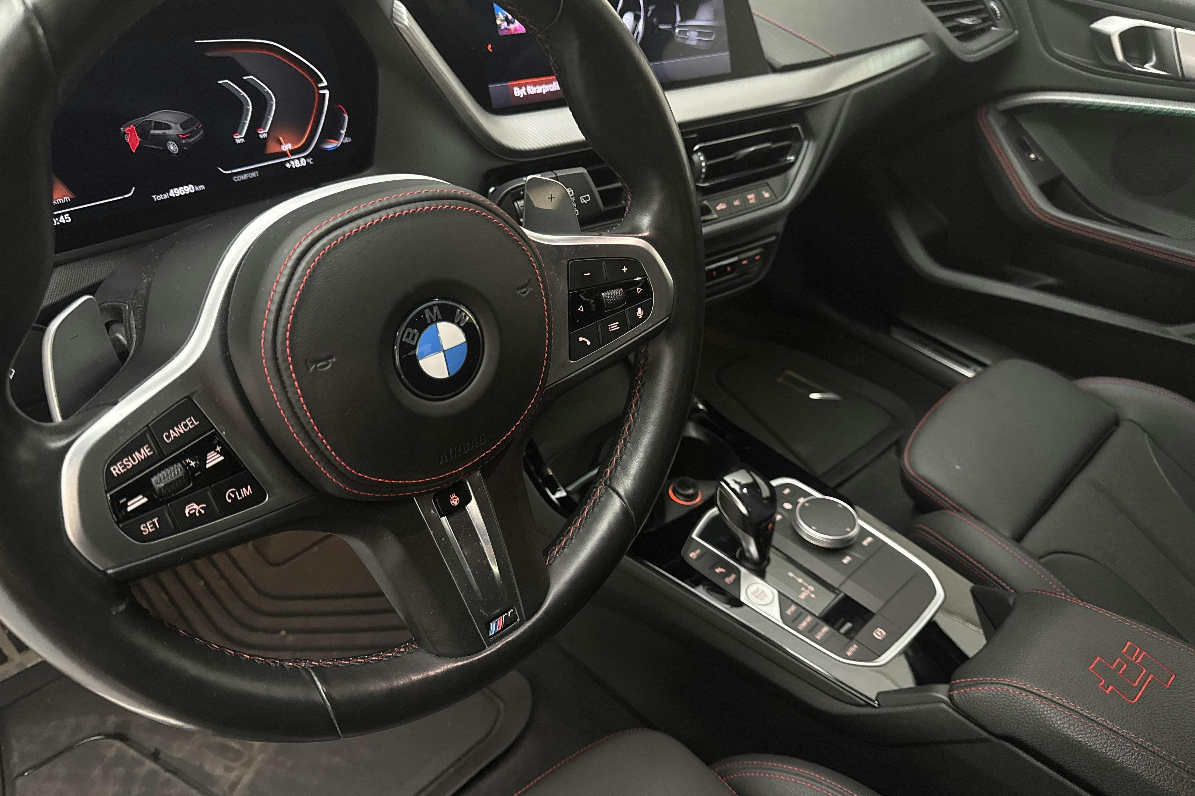 Vehicle Image 14