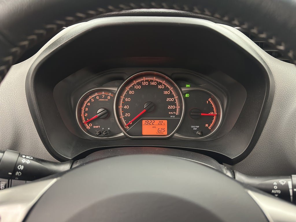 Vehicle Image 14