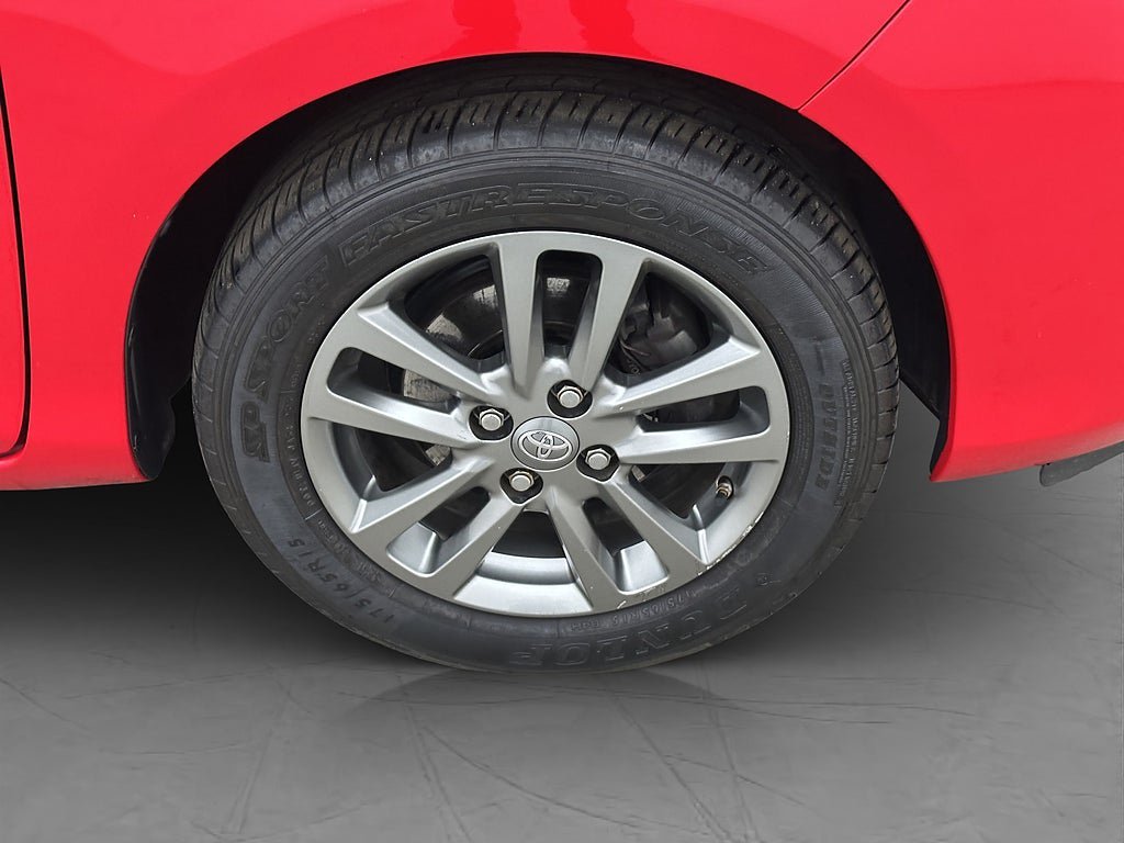 Vehicle Image 23