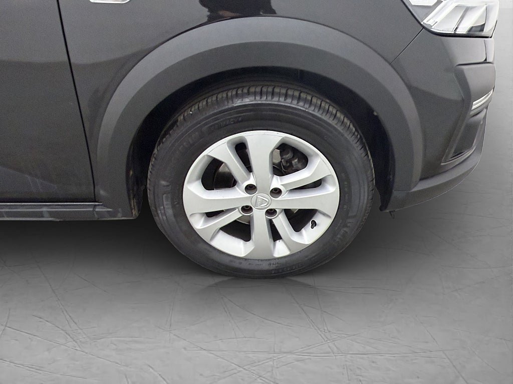 Vehicle Image 33