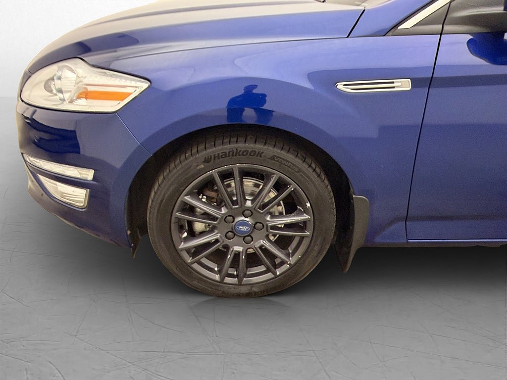 Vehicle Image 30