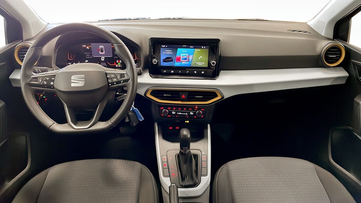 Vehicle Image 10