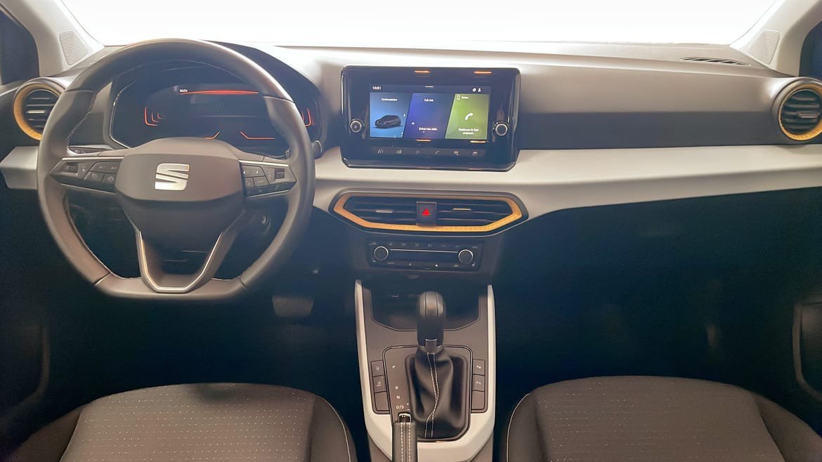 Vehicle Image 10