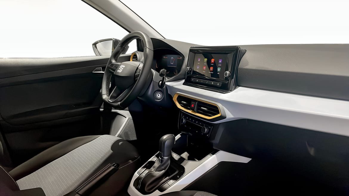 Vehicle Image 11