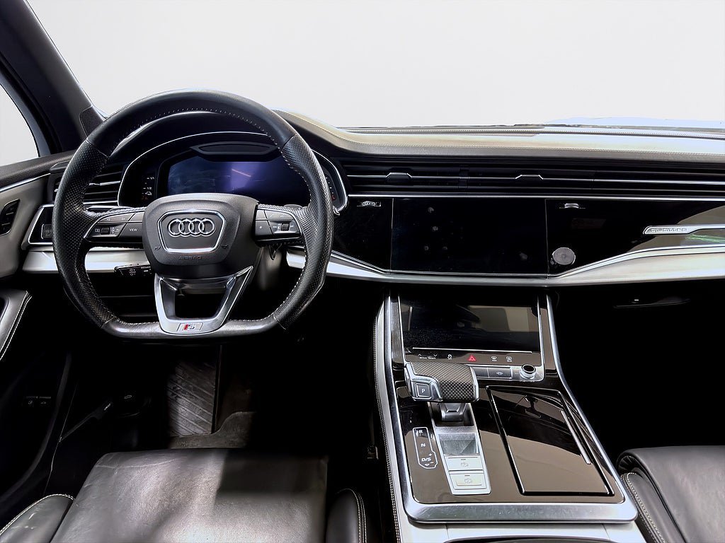 Vehicle Image 19