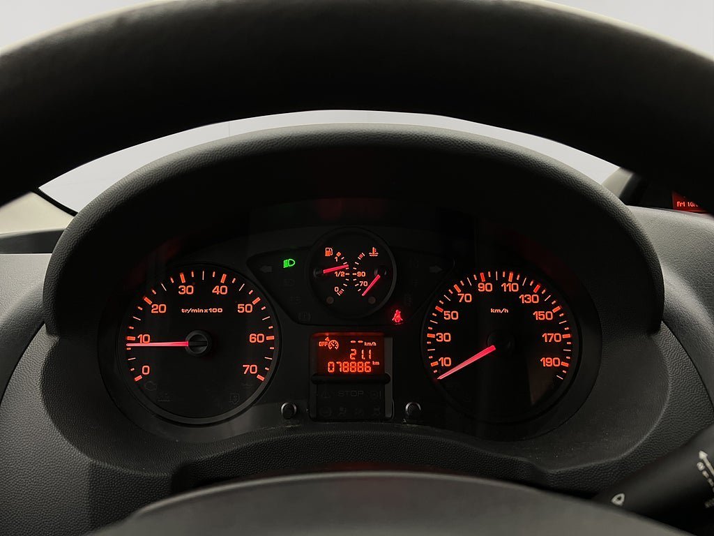 Vehicle Image 17