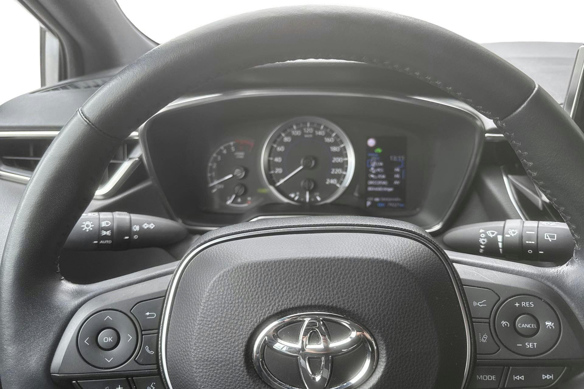 Vehicle Image 10