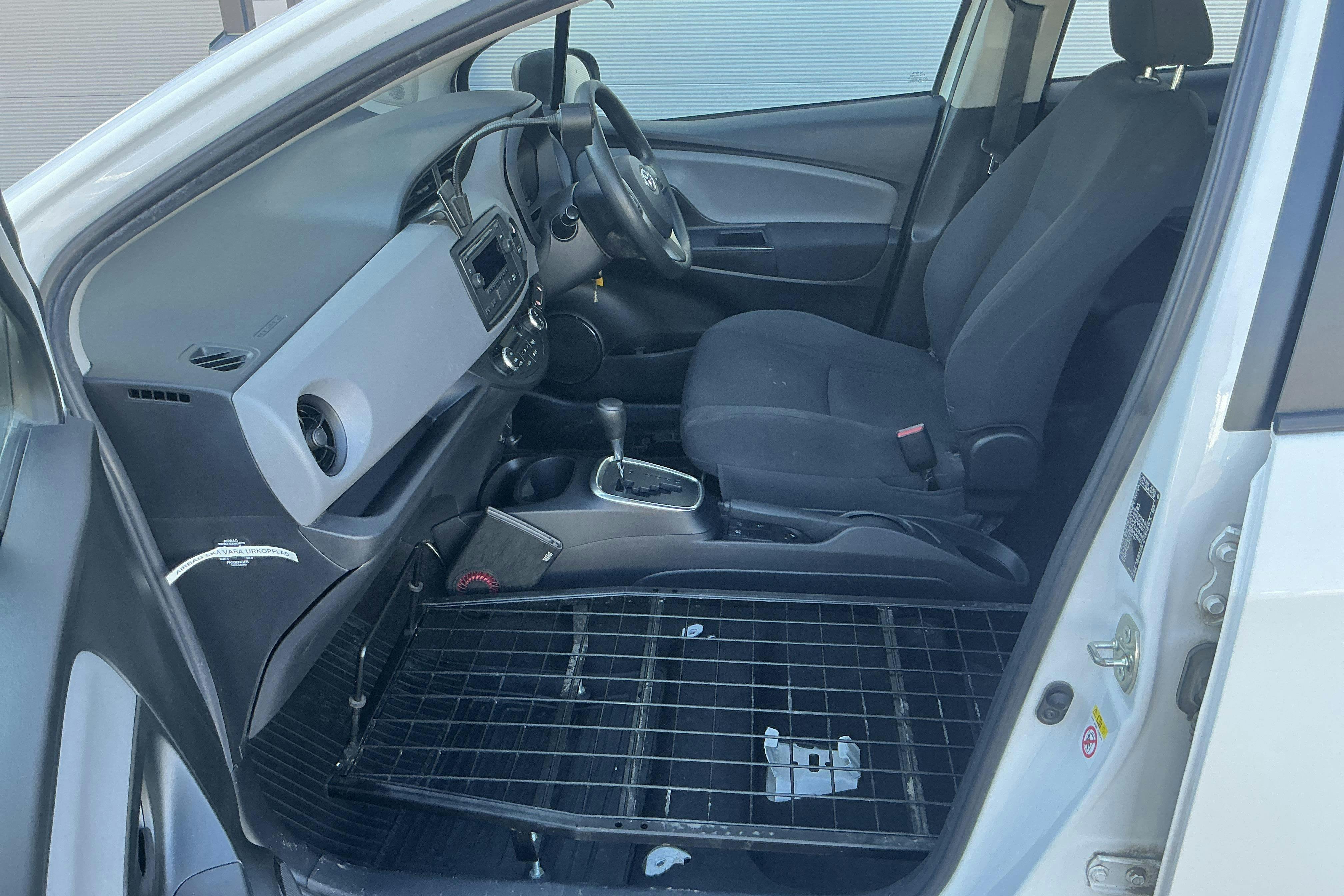 Vehicle Image 7