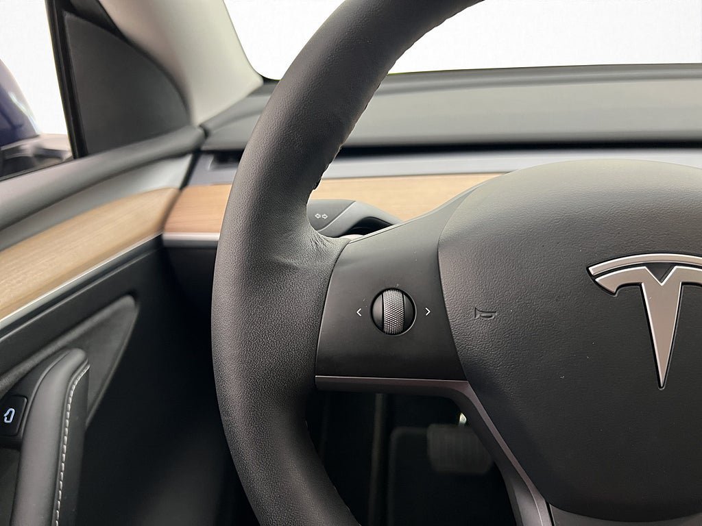 Vehicle Image 27