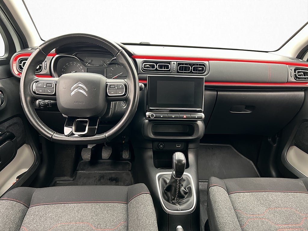 Vehicle Image 11