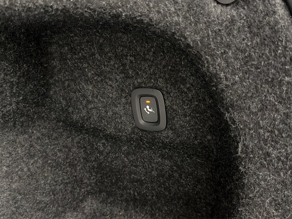 Vehicle Image 38
