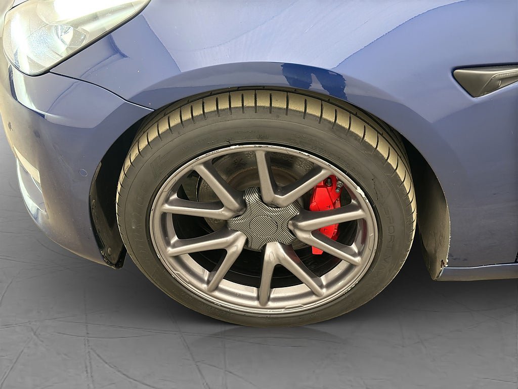 Vehicle Image 32