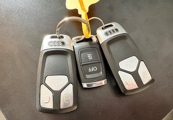 Vehicle Image 22