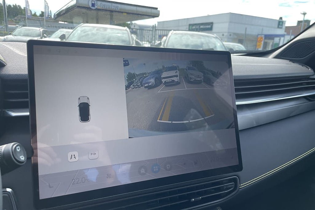 Vehicle Image 12