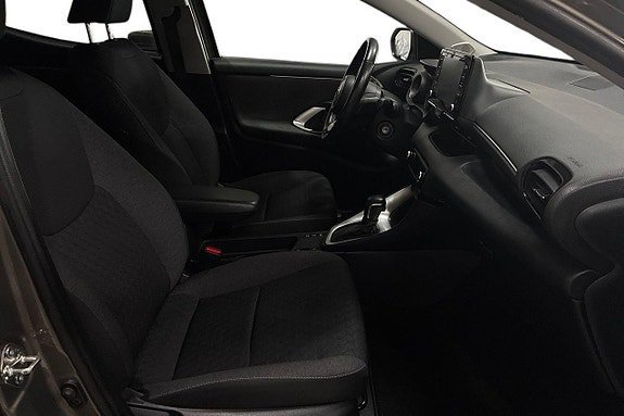 Vehicle Image 15