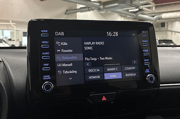 Vehicle Image 19