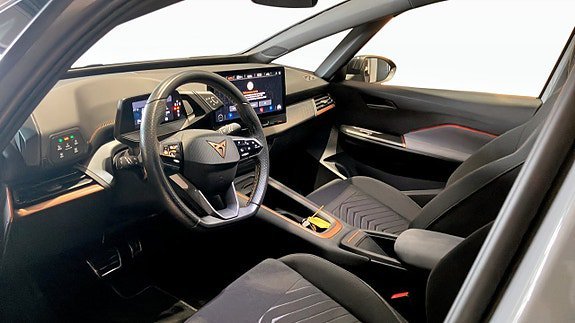 Vehicle Image 7