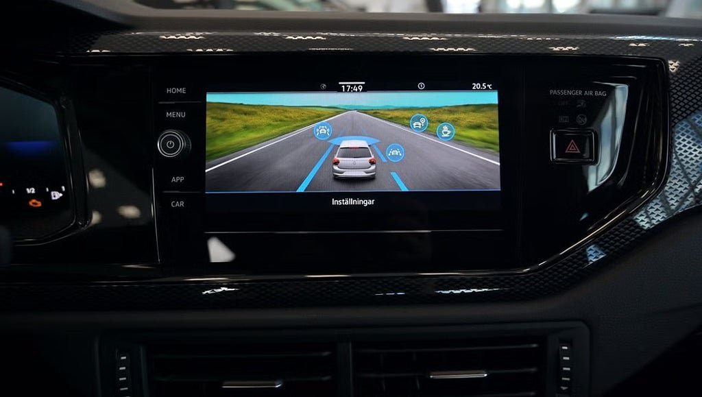 Vehicle Image 12