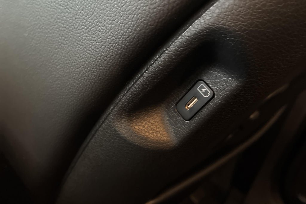 Vehicle Image 19