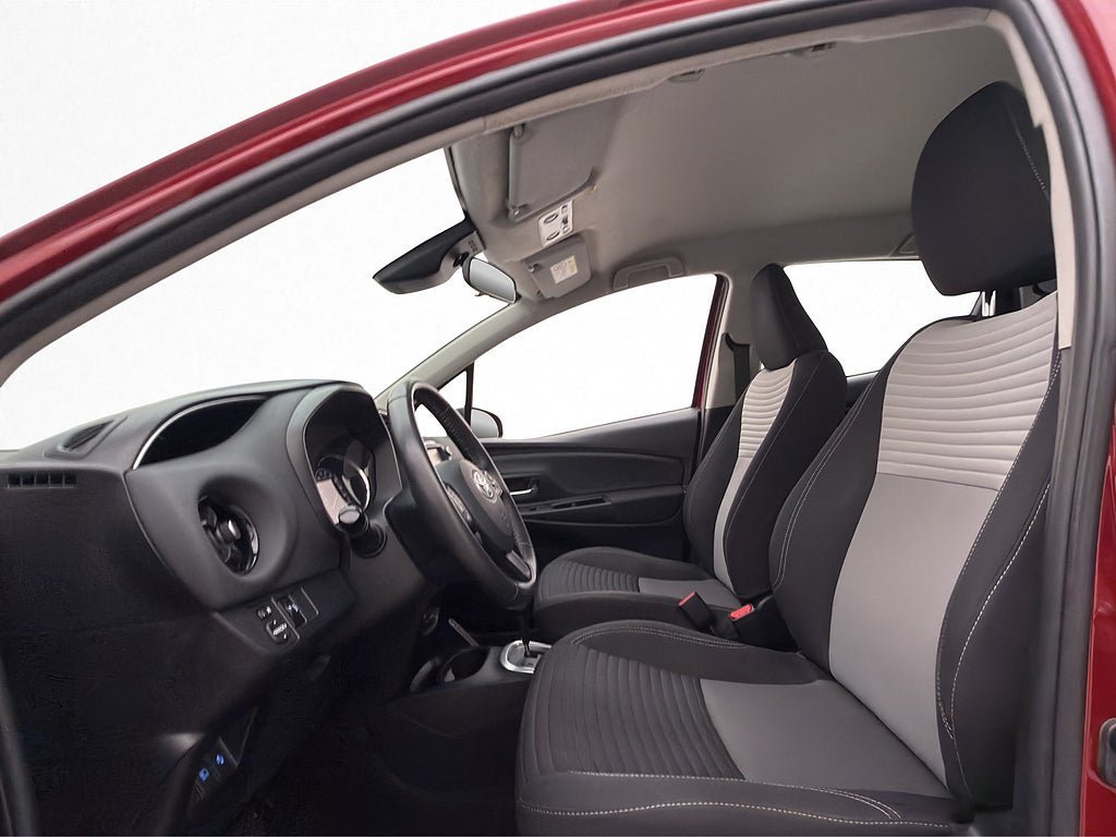 Vehicle Image 9