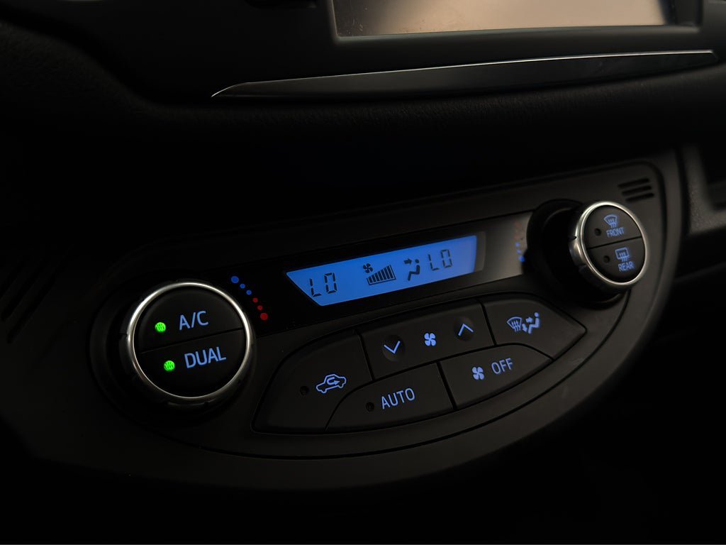 Vehicle Image 19