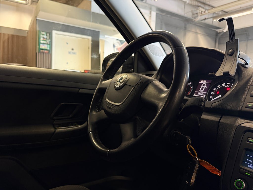 Vehicle Image 20