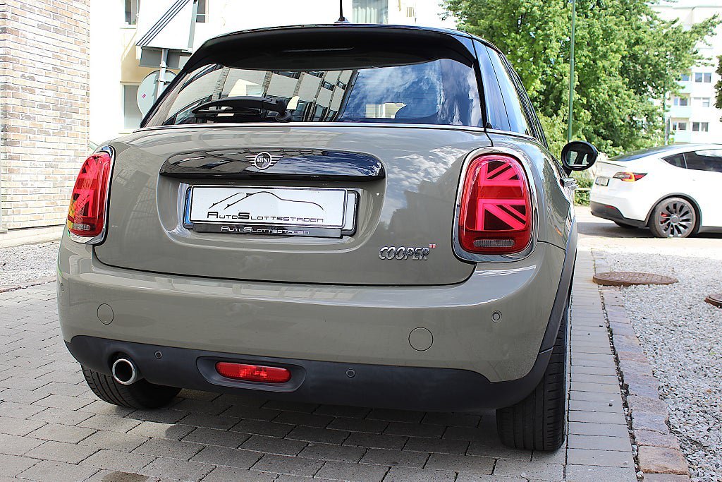 Vehicle Image 23