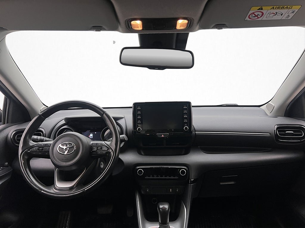 Vehicle Image 10