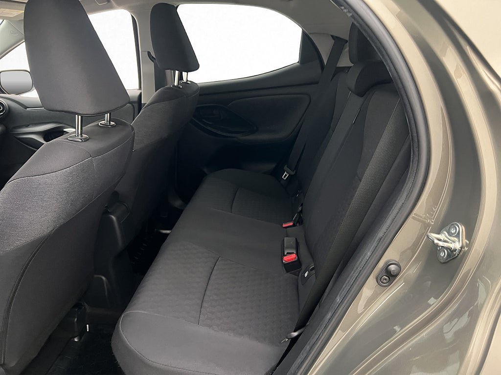 Vehicle Image 17