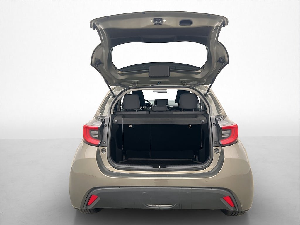 Vehicle Image 18